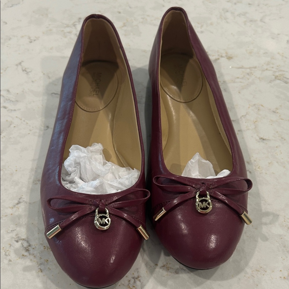 Michael Kors Burgundy Leather Ballet‎ Flats with MK Logo Lock Bow Size 7.5M